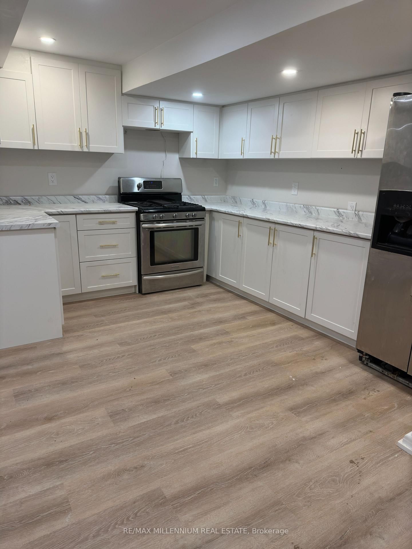 2776 Rosewood Lane • Oakville, ON photo 27