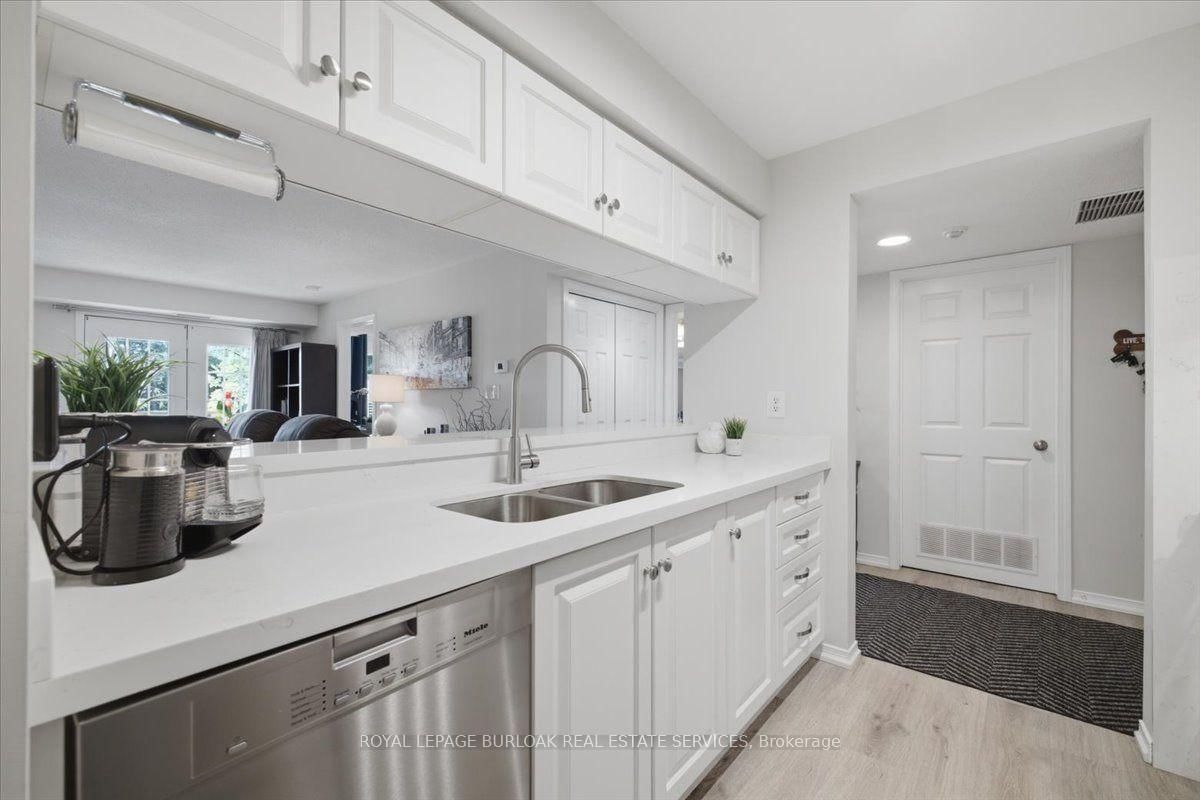 216 Plains Road W • #E305 • Burlington, ON photo 17