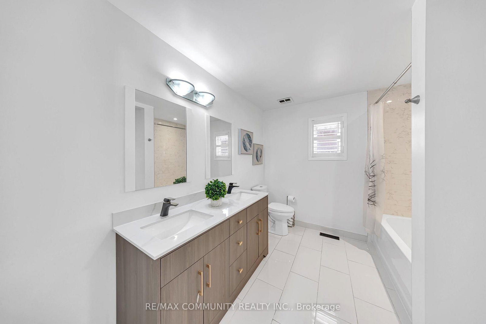 5326 Segriff Drive • Mississauga, ON photo 37