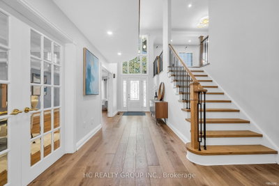 298 Northwood Drive • Oakville, ON photo 4