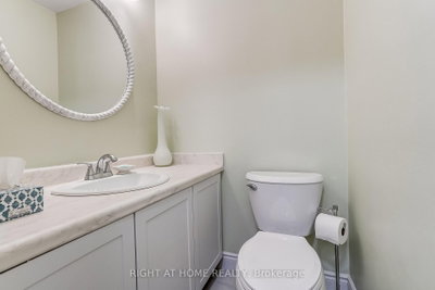 2120 Rathburn Mississauga,ON L4W 2S8 — Photo 18