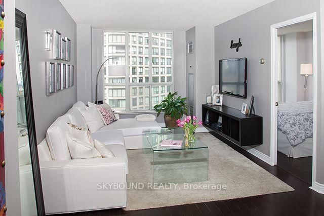 2287 Lake Shore Boulevard W • #505 • Toronto, ON photo 3