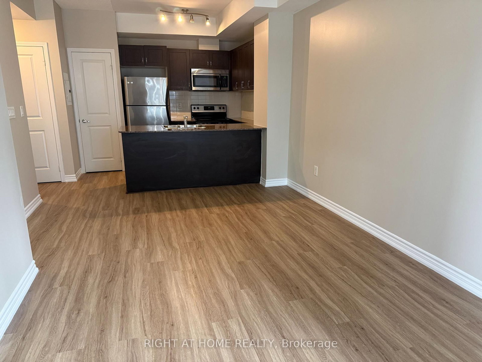 385 Prince Of Wales Drive • #401 • Mississauga, ON photo 11
