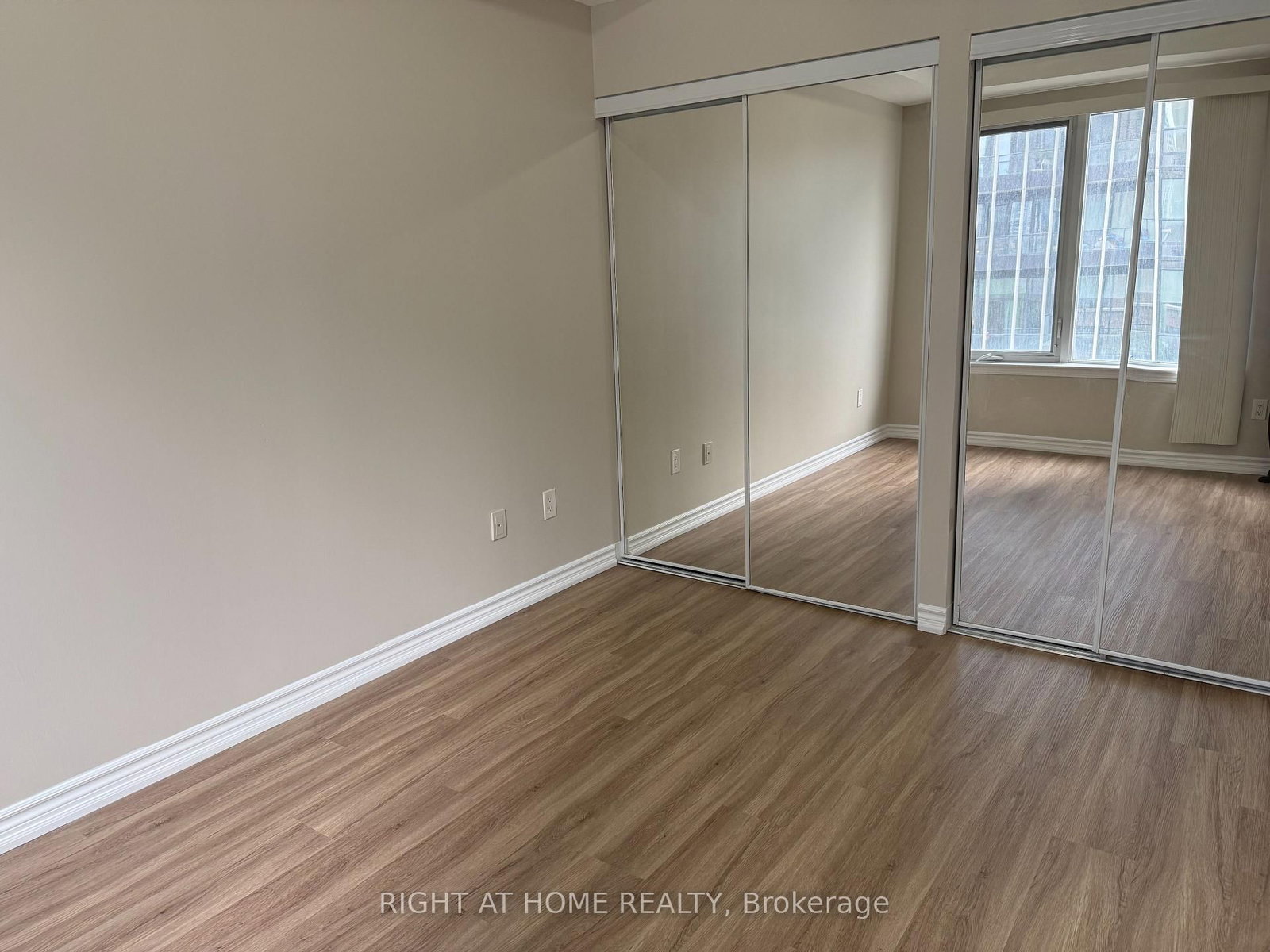 385 Prince Of Wales Drive • #401 • Mississauga, ON photo 12