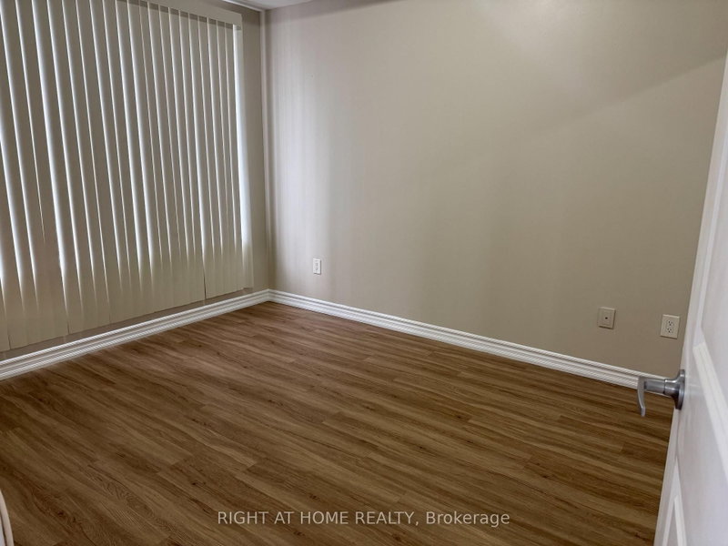 385 Prince Of Wales Mississauga,ON L5B 0C6 — Photo 15
