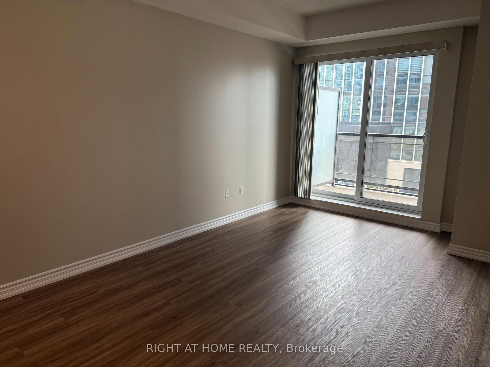 385 Prince Of Wales Drive • #401 • Mississauga, ON photo 8