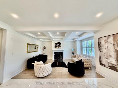 33 Lost Canyon Way • Brampton, ON photo 9