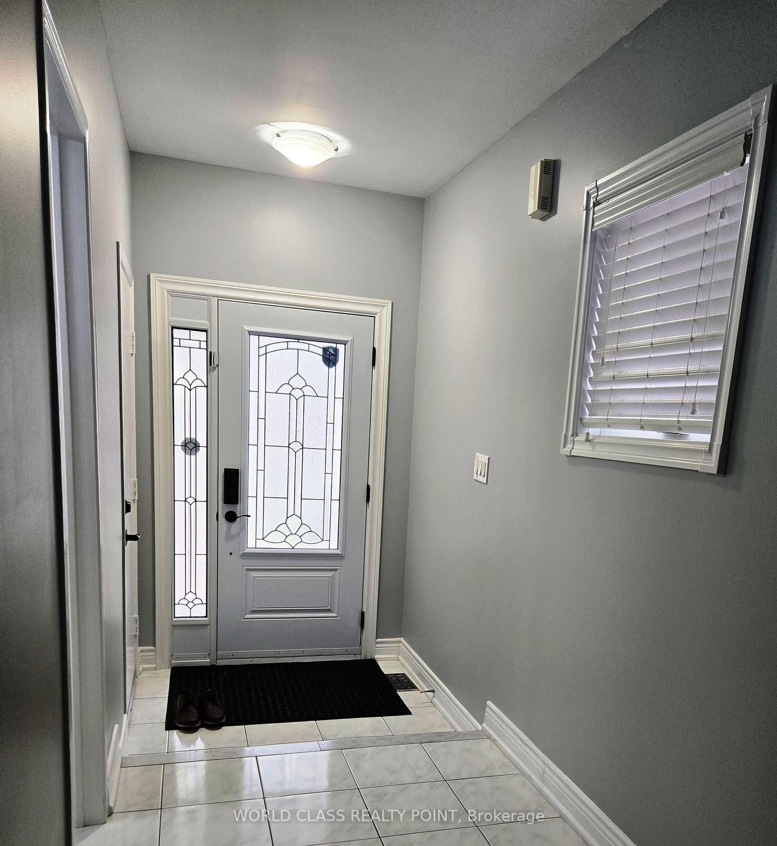 6136 Ford Road • Mississauga, ON photo 2