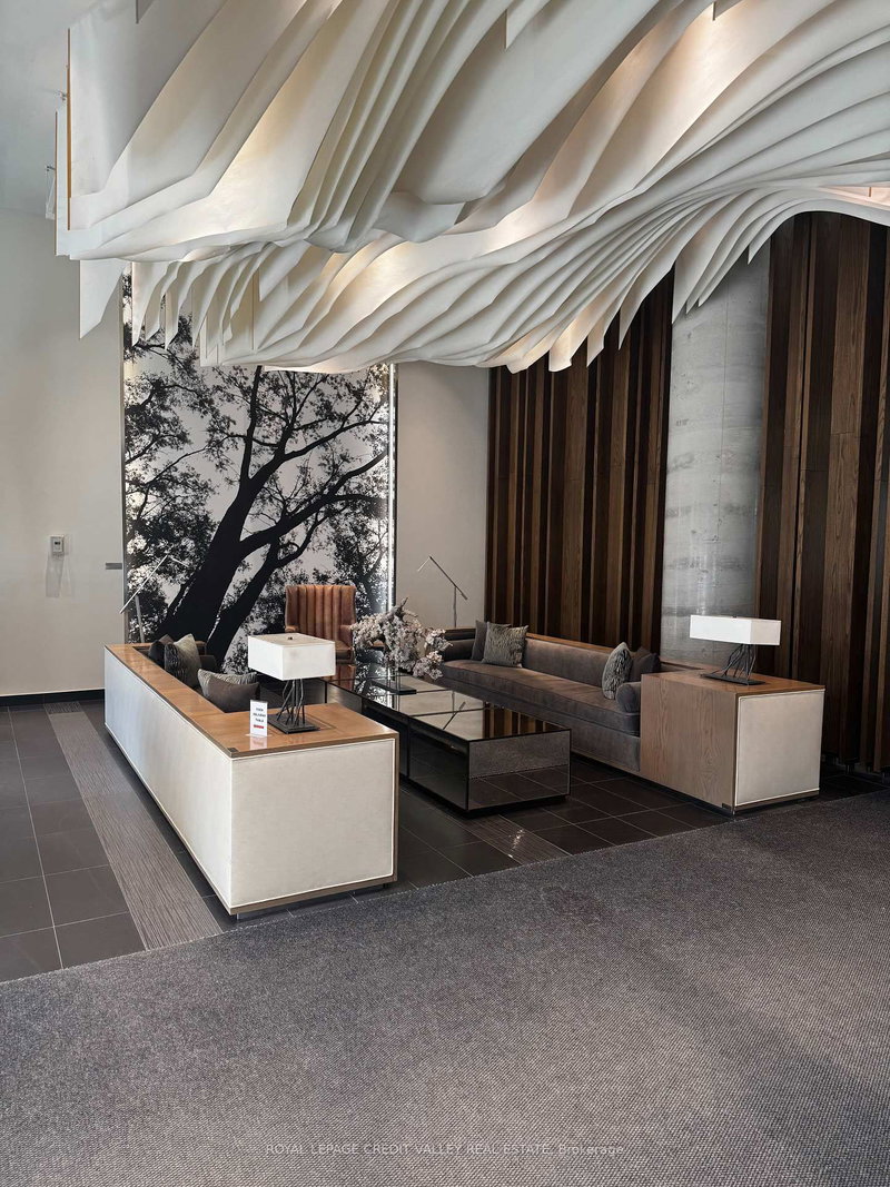 439 - 1830 Bloor Street W