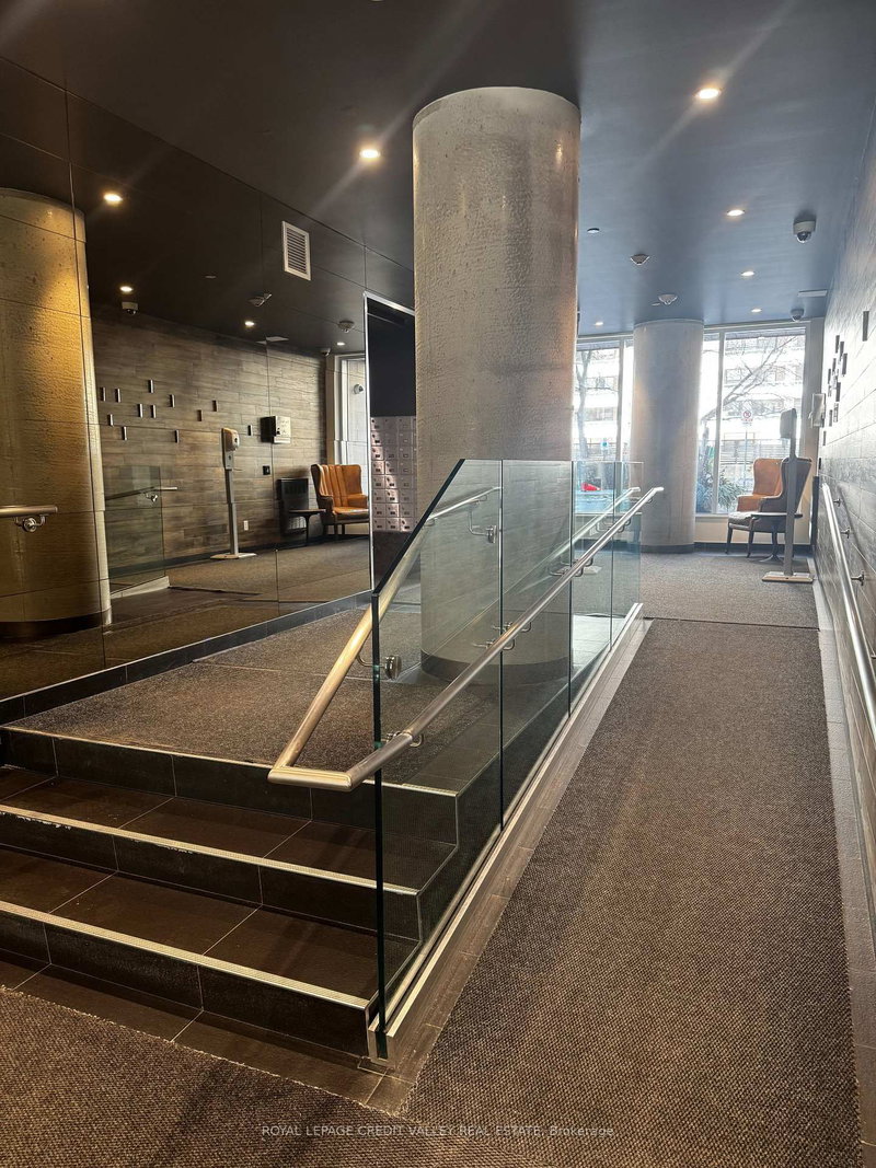 439 - 1830 Bloor Street W