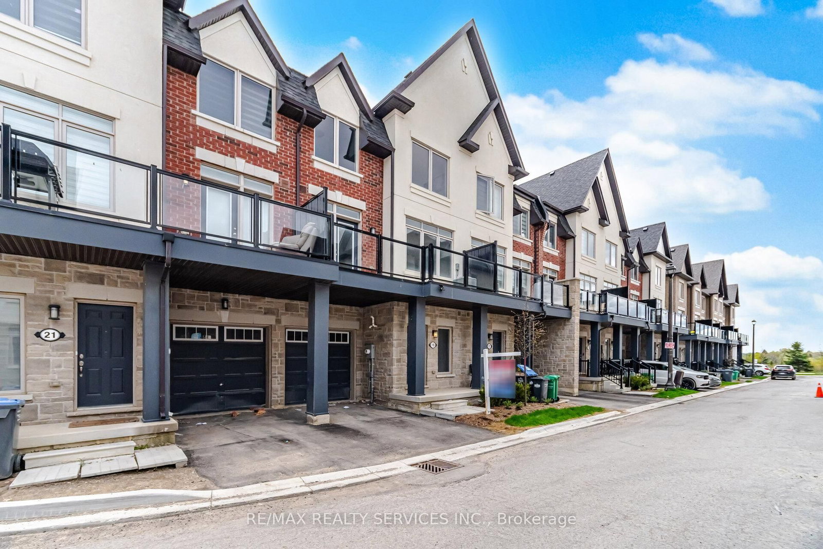 19 Tiveron Avenue • Caledon, ON photo 6