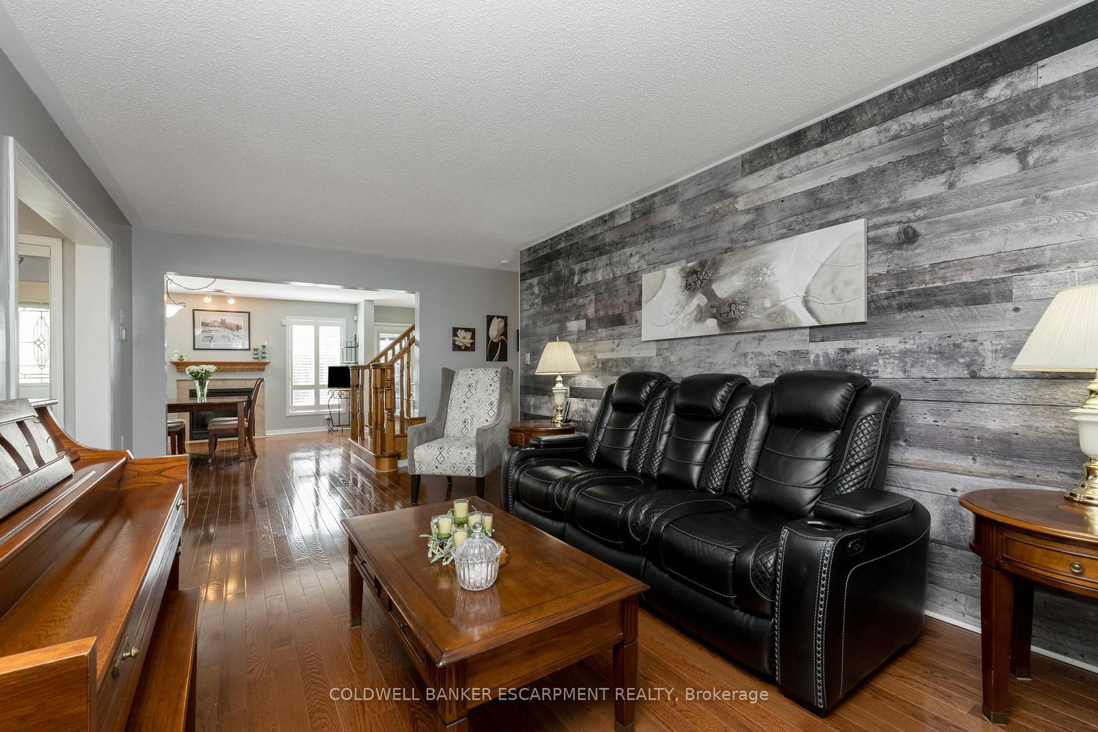593 Caverhill Crescent • Milton, ON photo 8