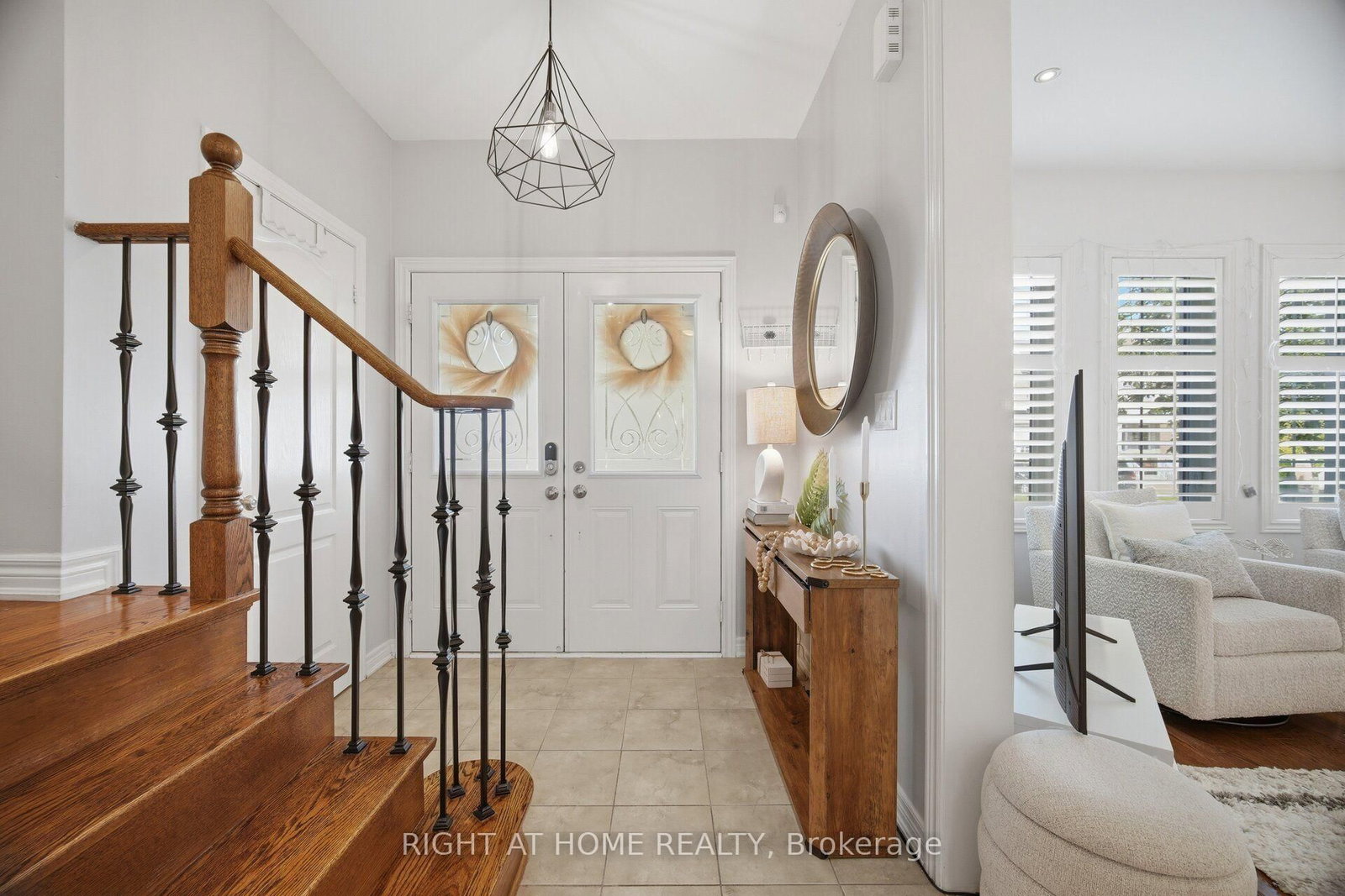 3186 Robert Brown Boulevard • Oakville, ON photo 3