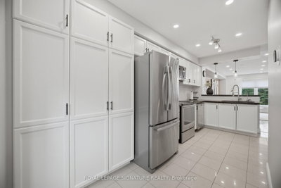 5940 Glen Erin Mississauga,ON L5M 5W9 — Photo 11