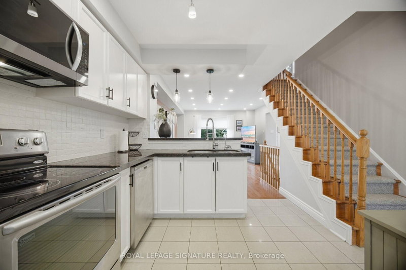 5940 Glen Erin Mississauga,ON L5M 5W9 — Photo 12