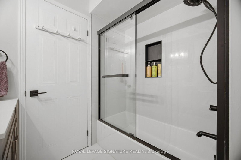 5940 Glen Erin Mississauga,ON L5M 5W9 — Photo 35