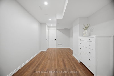 5940 Glen Erin Mississauga,ON L5M 5W9 — Photo 38