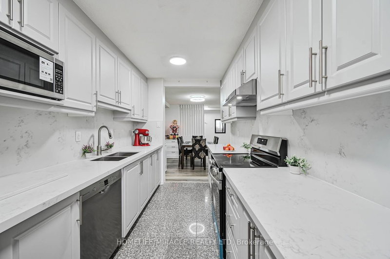 4 Kings Cross Brampton,ON L6T 3X8 — Photo 24