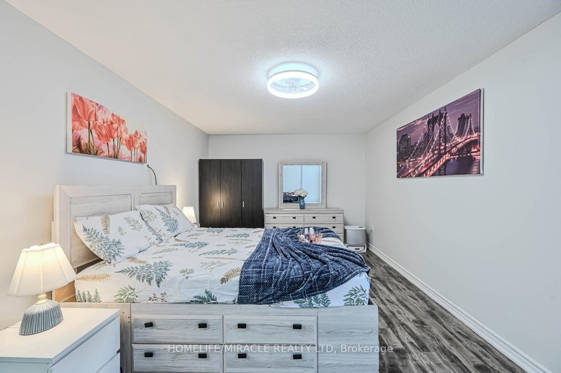 4 Kings Cross Brampton,ON L6T 3X8 — Photo 30