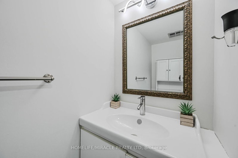 4 Kings Cross Brampton,ON L6T 3X8 — Photo 35