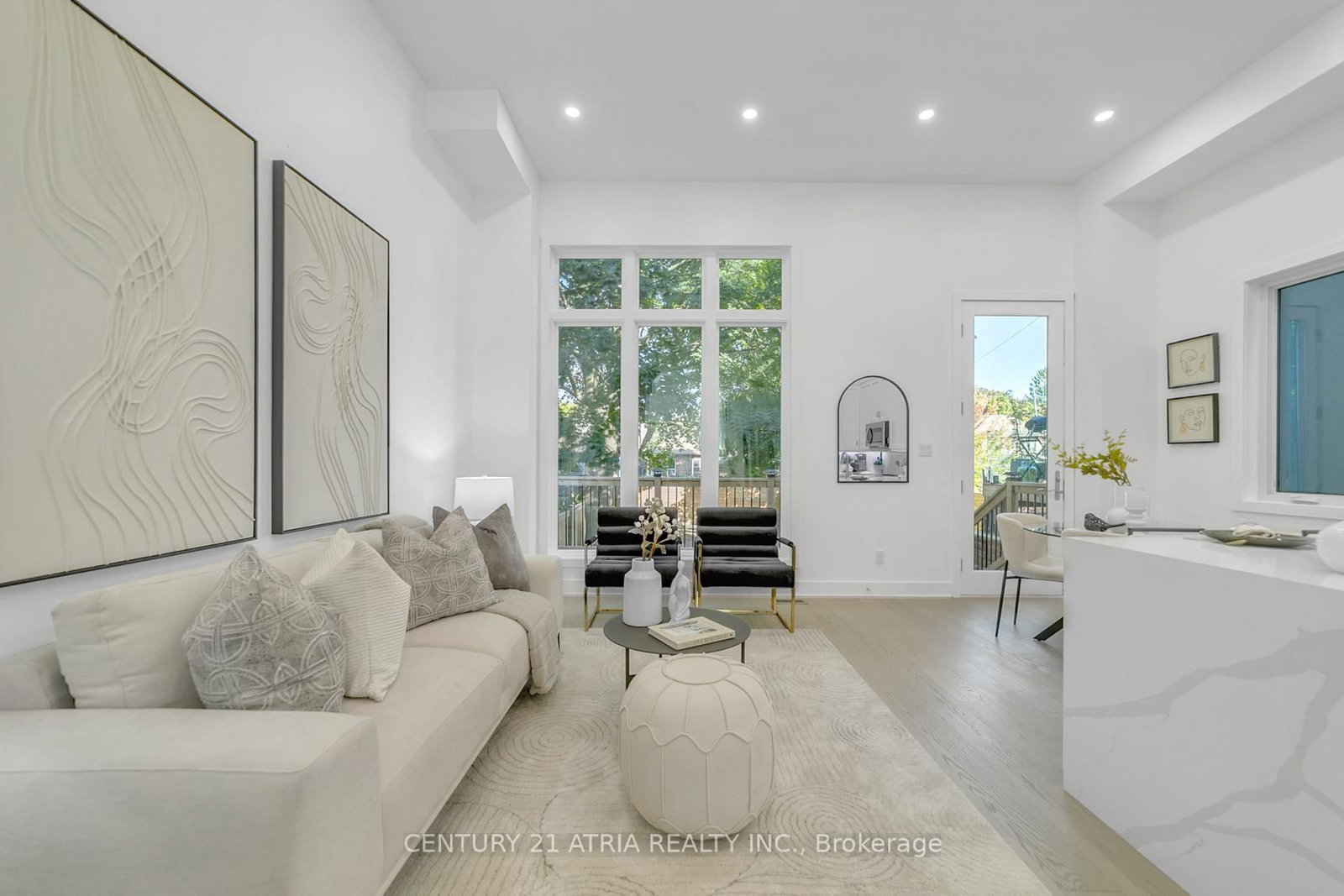 47 Eighth Street • Toronto, ON photo 15