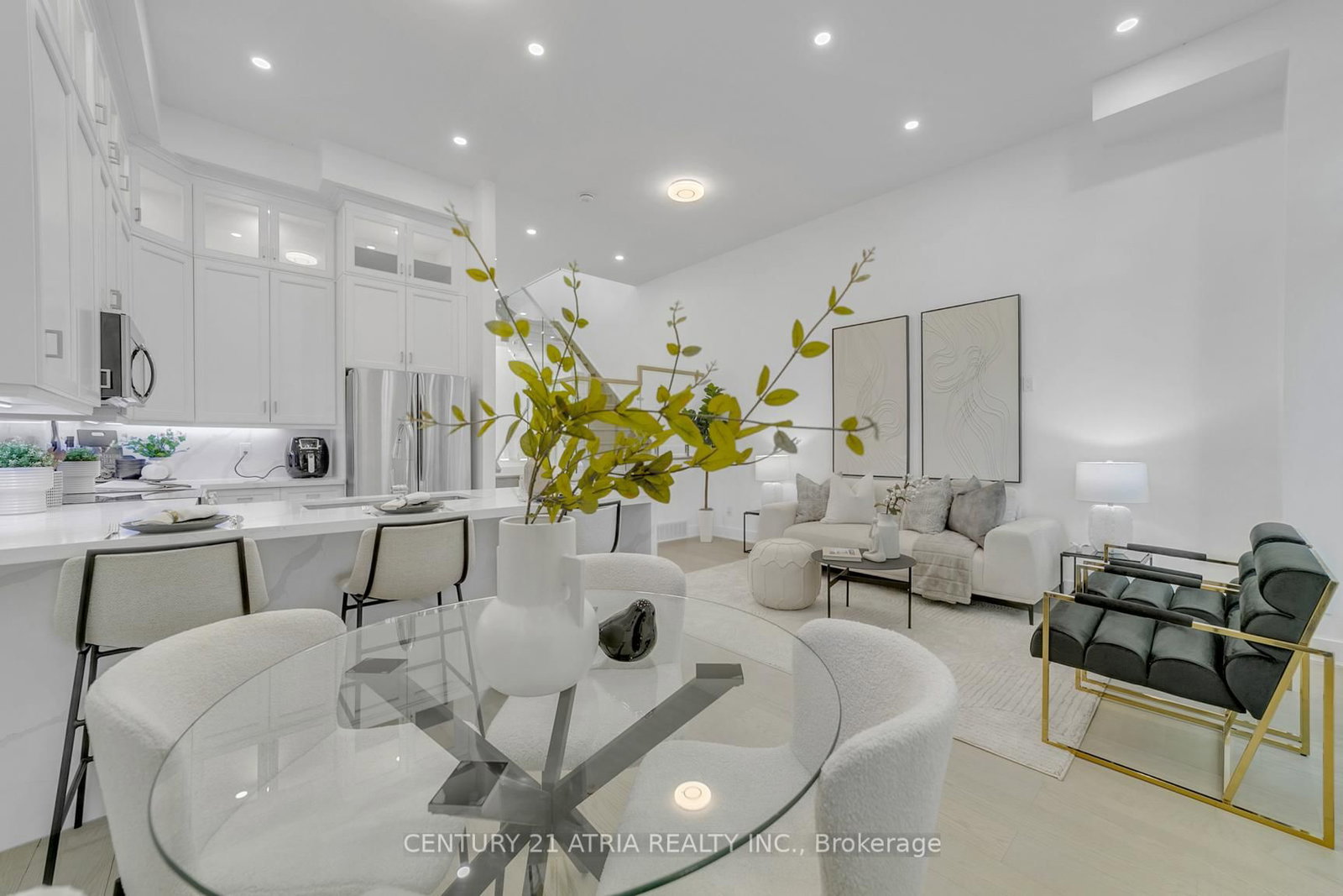 47 Eighth Street • Toronto, ON photo 18