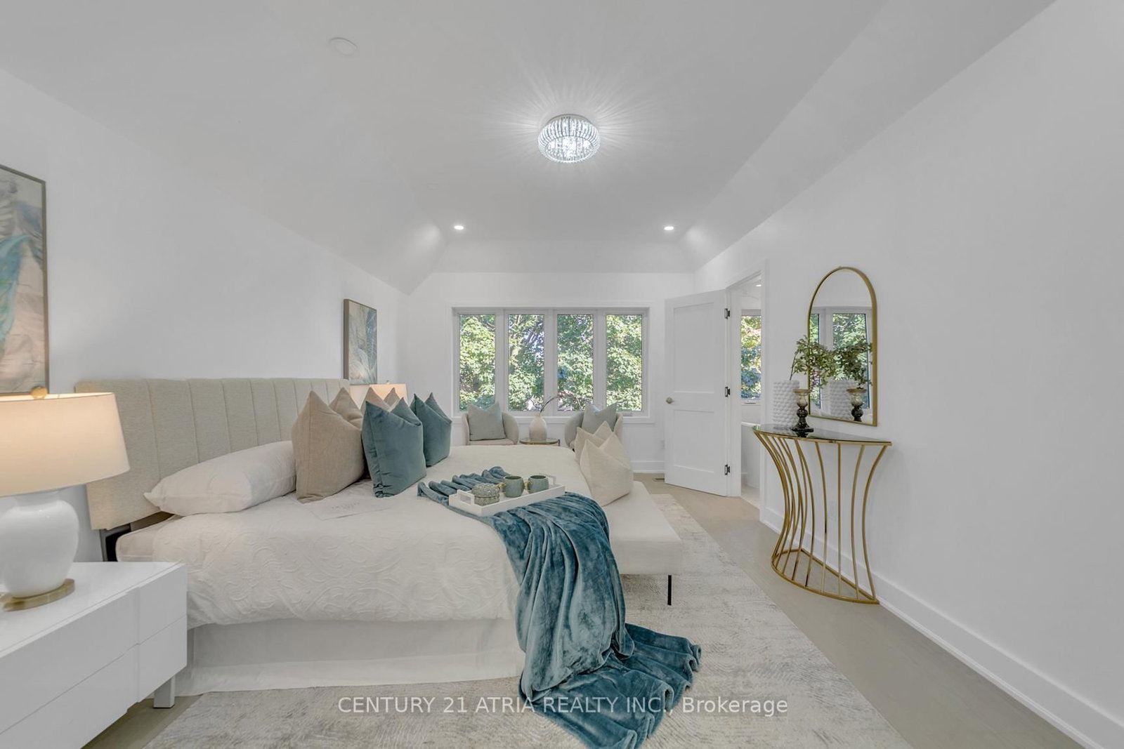 47 Eighth Street • Toronto, ON photo 21
