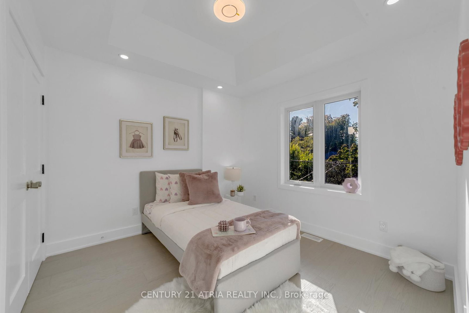 47 Eighth Street • Toronto, ON photo 30