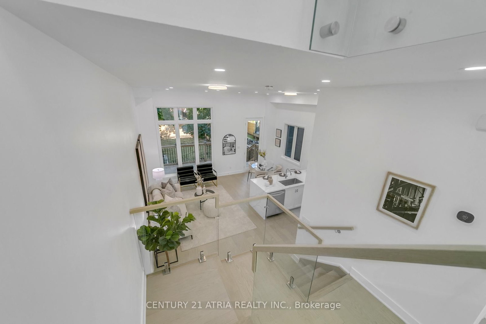 47 Eighth Street • Toronto, ON photo 32