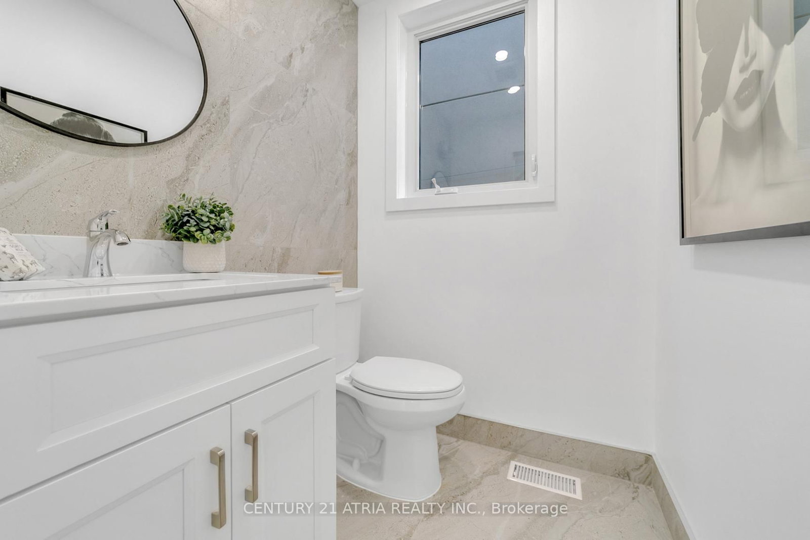 47 Eighth Street • Toronto, ON photo 8
