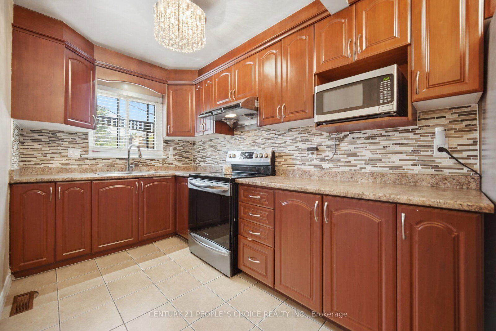 79 Fleetwood Crescent • Brampton, ON photo 17