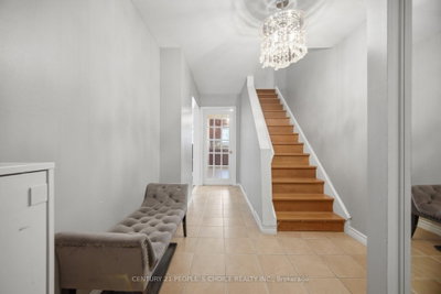 79 Fleetwood Crescent • Brampton, ON photo 8