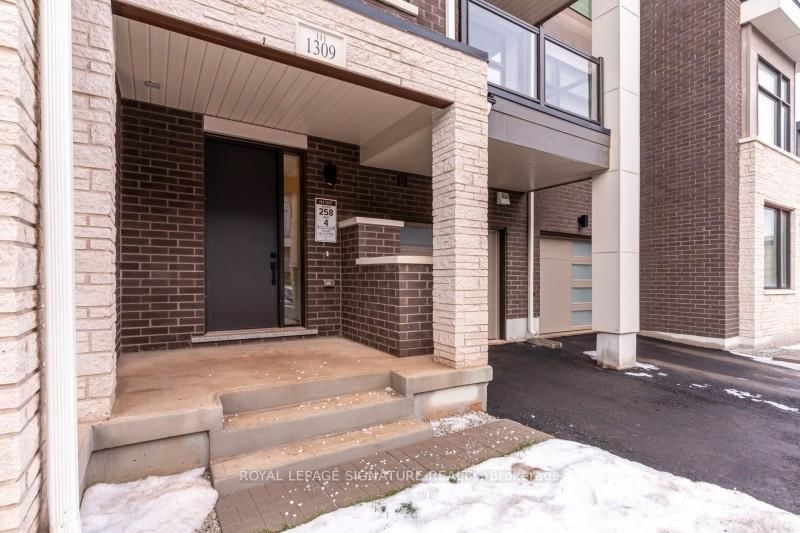 1309 Anthonia Trail • Oakville, ON photo 4