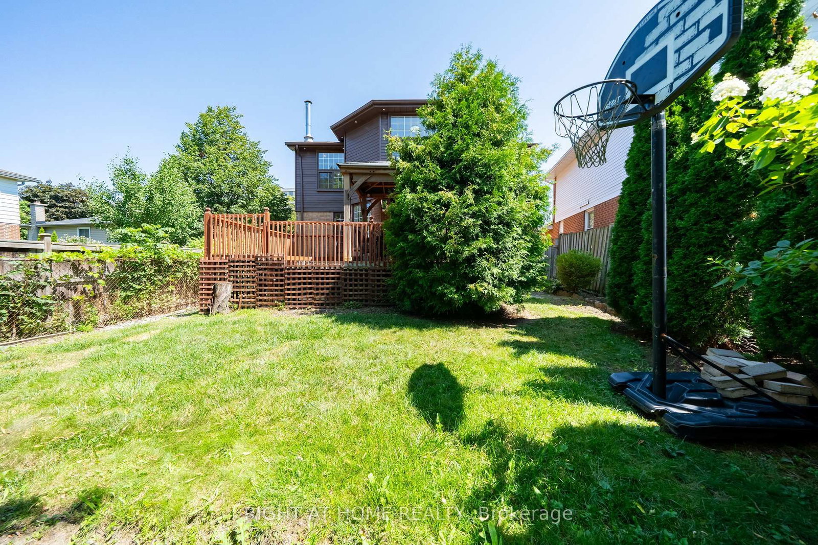345 Mill Street S • Brampton, ON photo 42