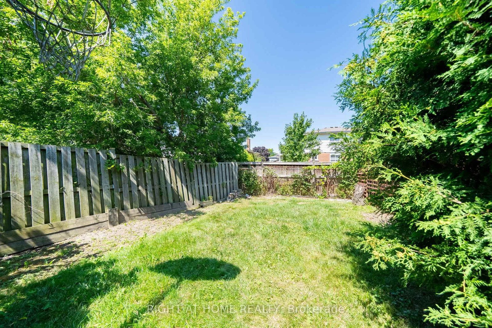 345 Mill Street S • Brampton, ON photo 43