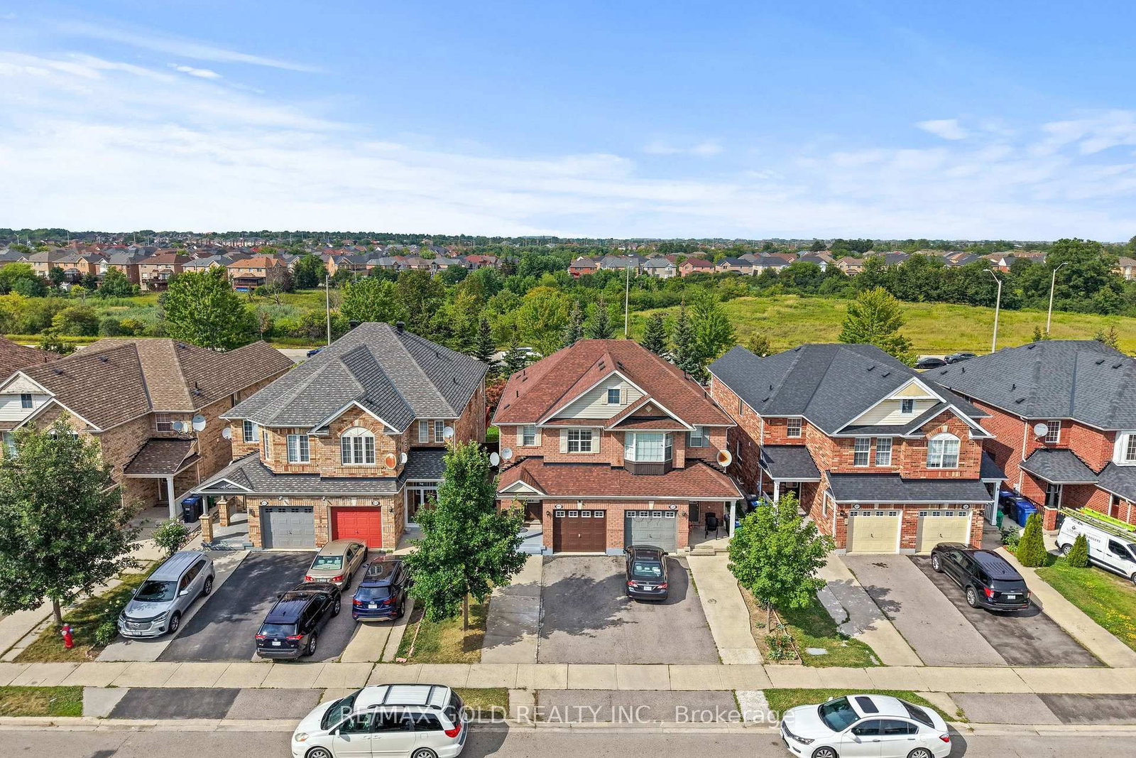 61 Herdwick Street • Brampton, ON photo 3