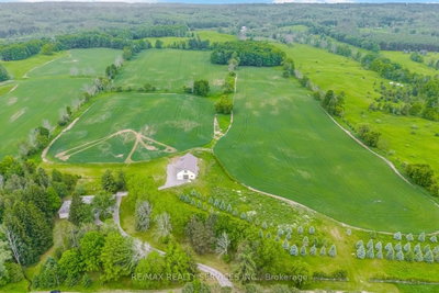 19246 Centreville Creek Road • Caledon, ON photo 2
