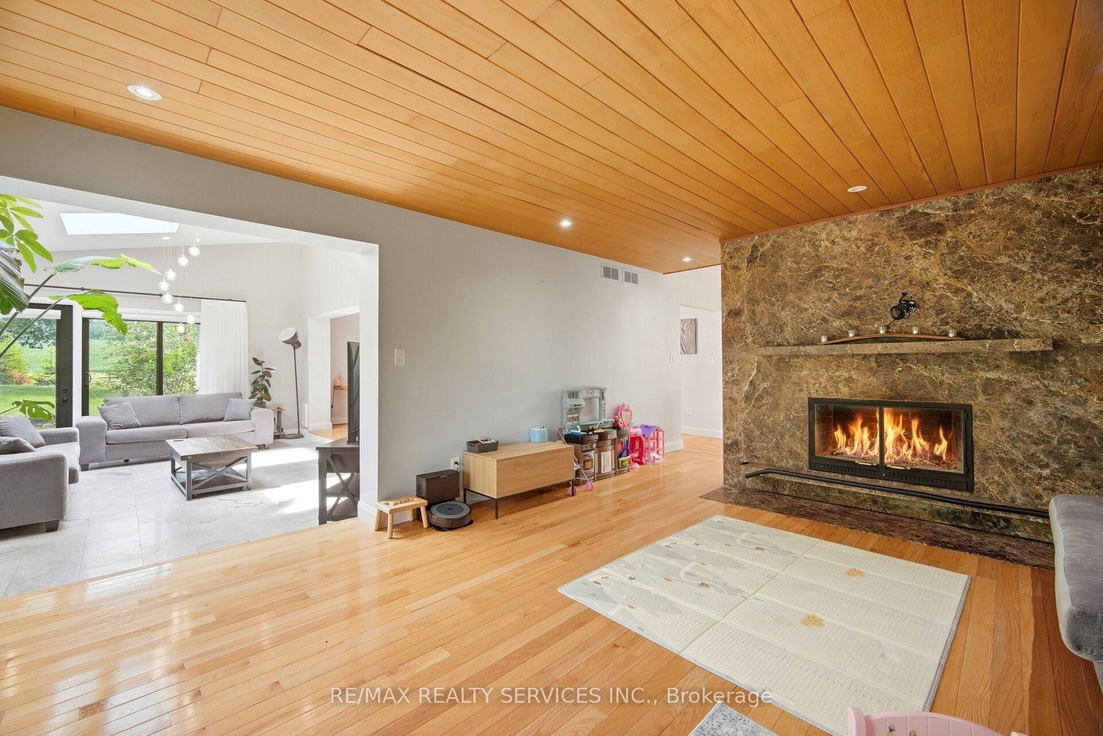 19246 Centreville Creek Road • Caledon, ON photo 22