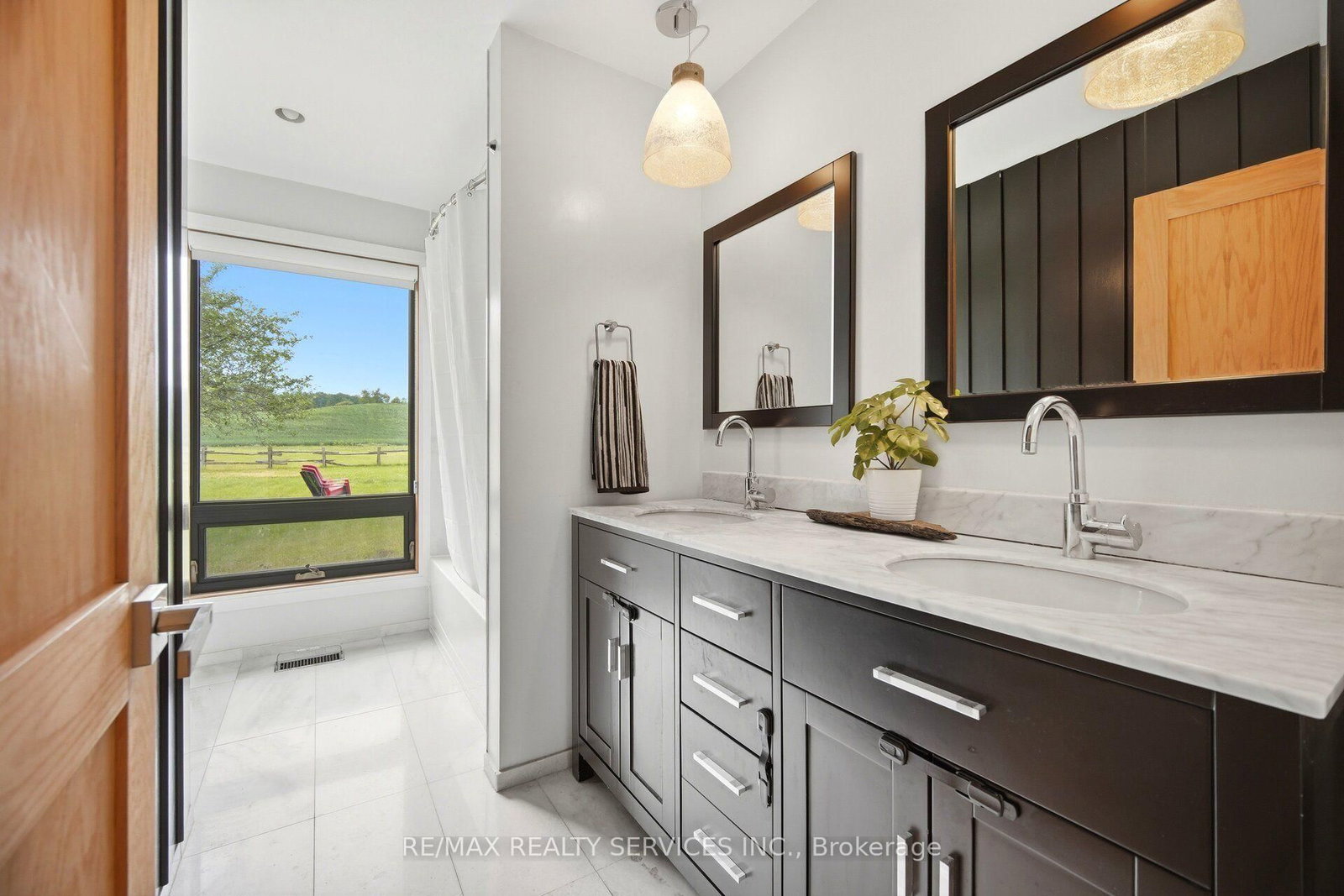 19246 Centreville Creek Road • Caledon, ON photo 23