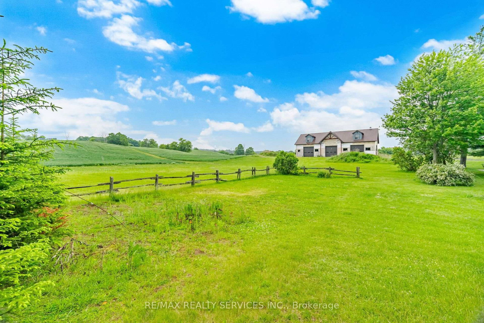 19246 Centreville Creek Road • Caledon, ON photo 35