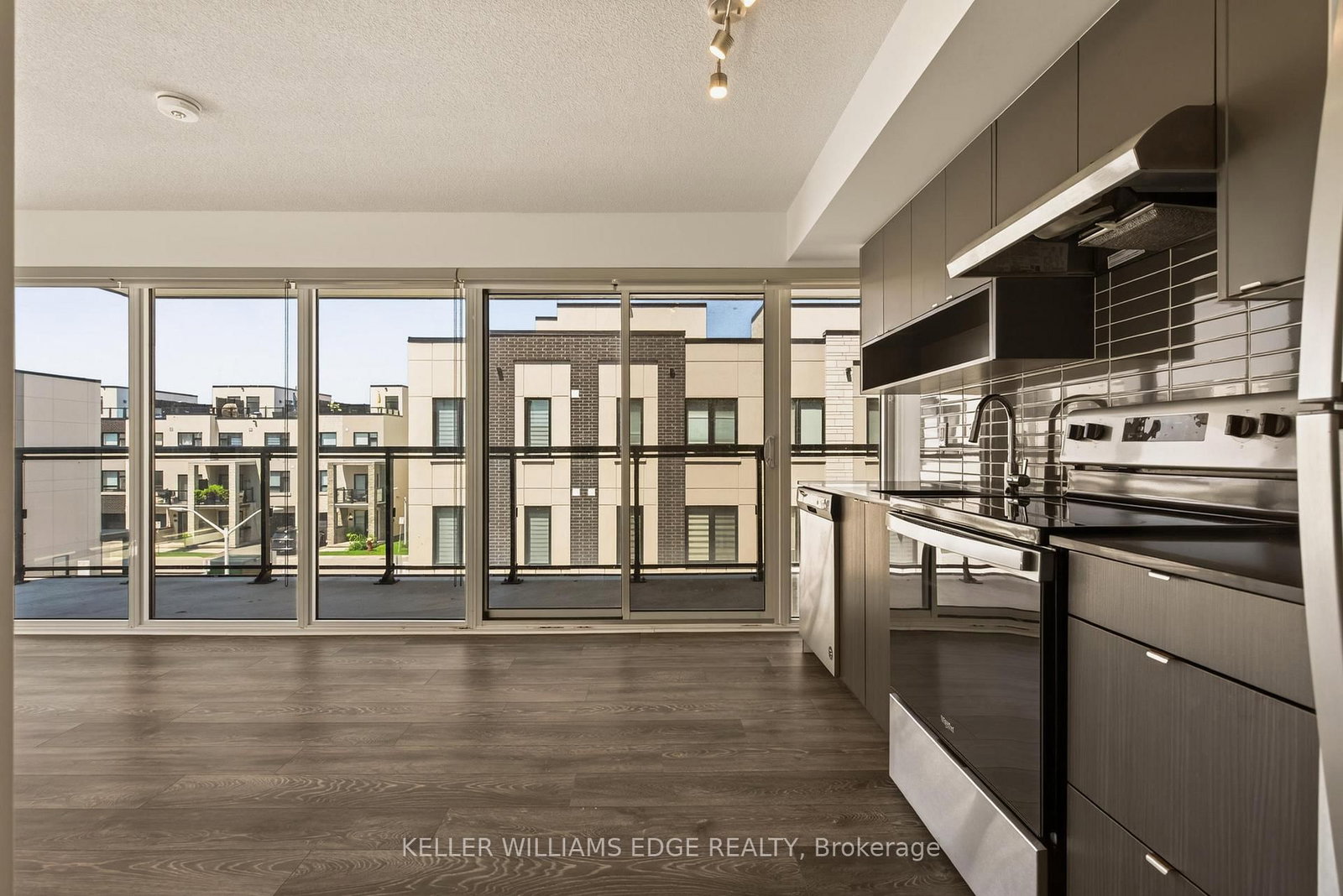 1119 Cooke Boulevard • #B323 • Burlington, ON photo 11