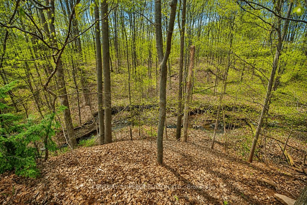 1386 Forest Glade Road • Oakville, ON photo 15