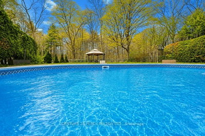 1386 Forest Glade Road • Oakville, ON photo 7