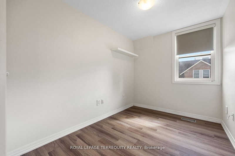 760 Lawrence Toronto,ON M6A 3E7 — Photo 10