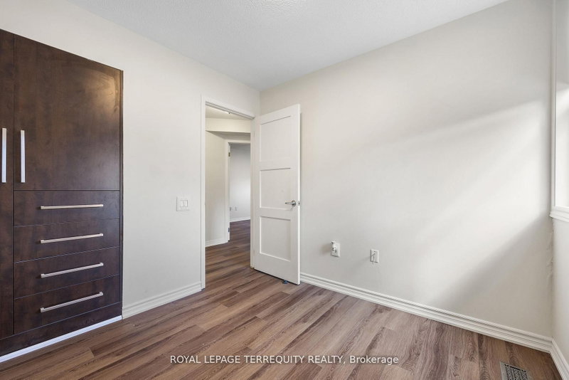 760 Lawrence Toronto,ON M6A 3E7 — Photo 13