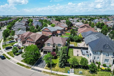 4 Belleville Drive • Brampton, ON photo 2