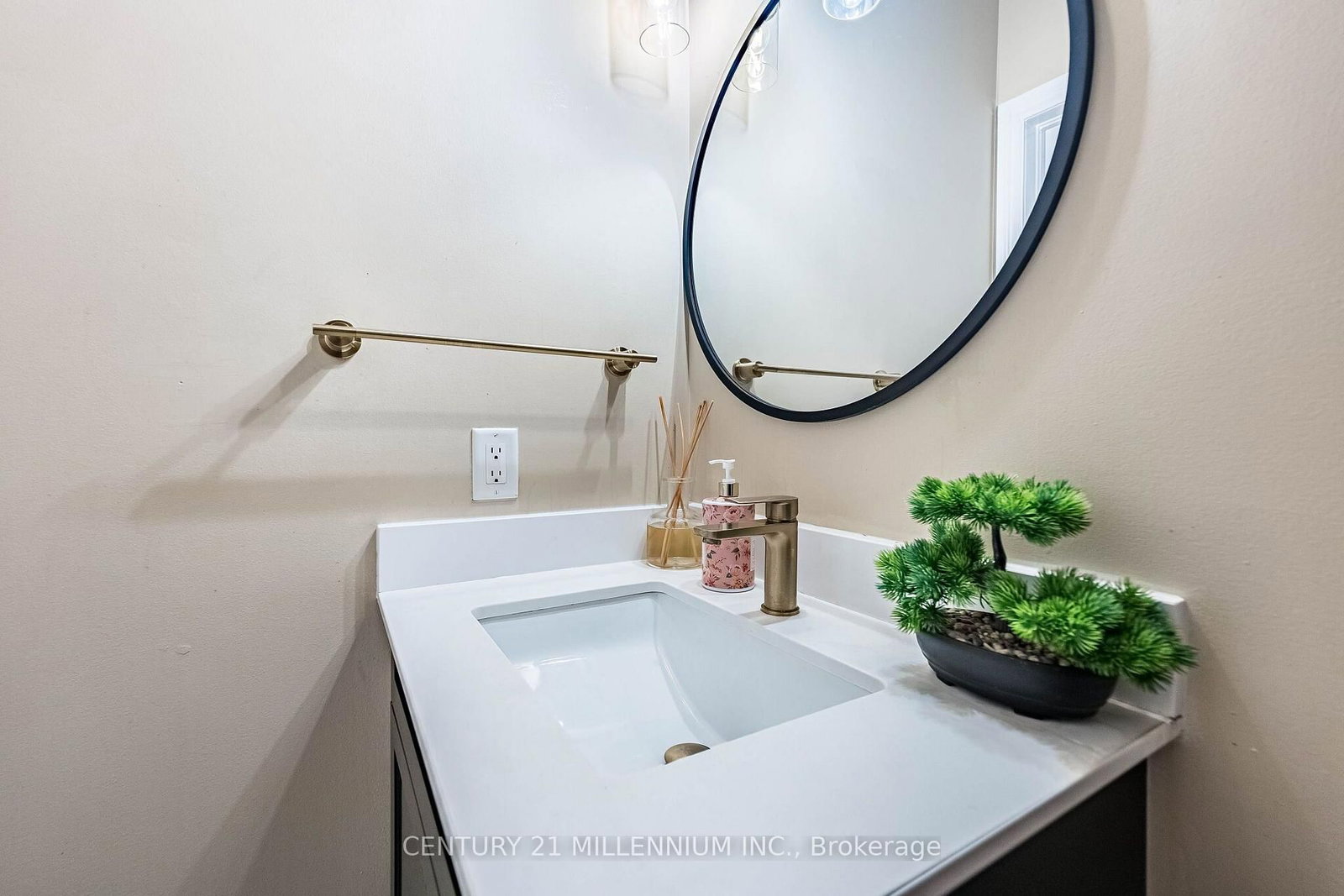 4 Belleville Drive • Brampton, ON photo 22