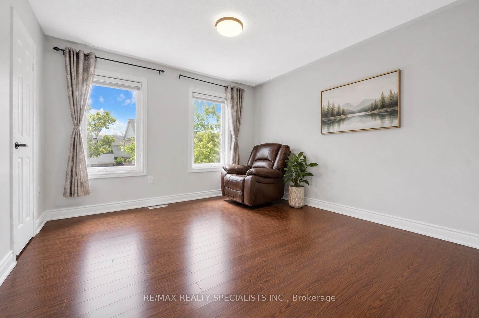 22 Clayborne Avenue • Brampton, ON photo 11