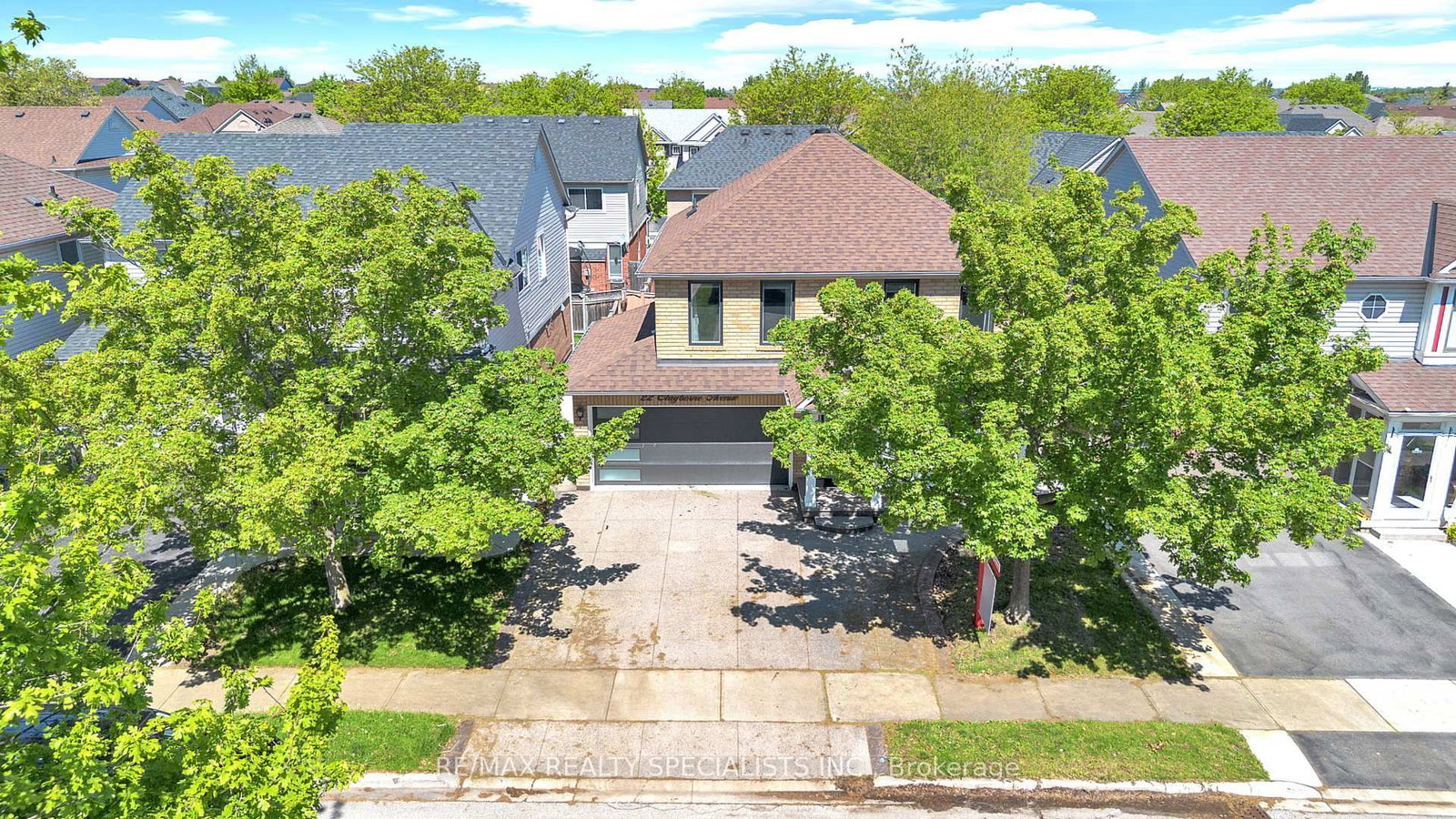 22 Clayborne Avenue • Brampton, ON photo 13