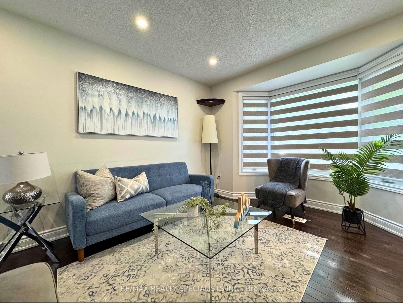 22 Clayborne Avenue • Brampton, ON photo 2